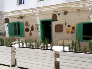 huzurlu mavi çeşme alaçatı cafe restaurant6